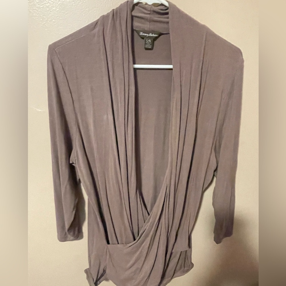 Women’s size large Tommy Bahama